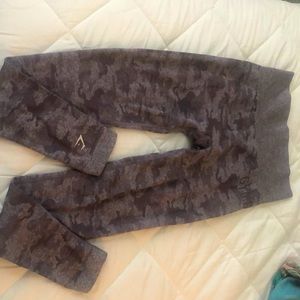 Gym shark camo leggings
